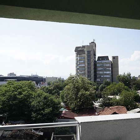 Astera Apart Hotel Скопие Екстериор снимка