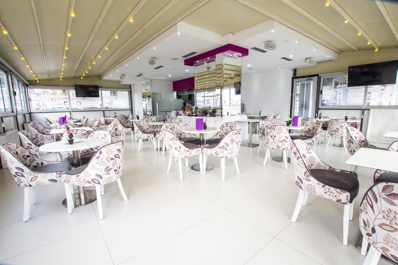 Astera Apart Hotel Скопие Екстериор снимка